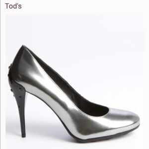 🌟 Tod's Metallic Silver Leather Black Studded Heel Pumps Size 36.5 NEW